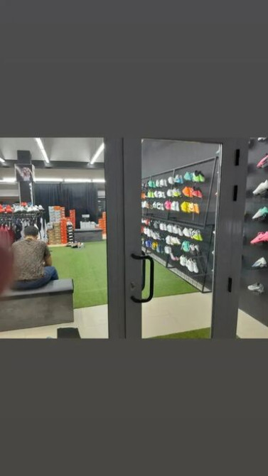 Продаю Бутик В торговом центре, 81 м², 2 этаж Бишкек - сүрөт 2