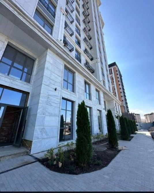 Срочно продается коммерческих помещение 35м2 по первой линии в ART Бишкек - сүрөт 1