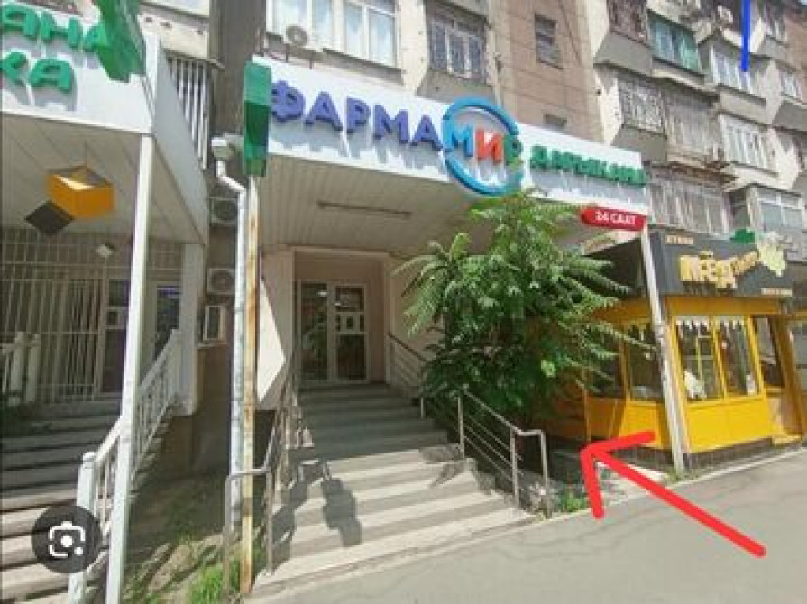 Продаю цокольное помещение не жилое. 70 кв/м. Токтогула 213 Вход с Бишкек - сүрөт 1