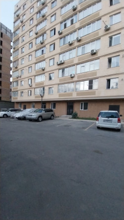 Срочно продаю нежилое коммерч.помещение, г.Бишкек Бишкек - изображение 1