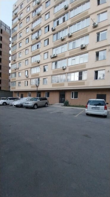 Срочно продаю нежилое коммерч.помещение, Алматинская-Магистраль, Ж/К Бишкек - сүрөт 1