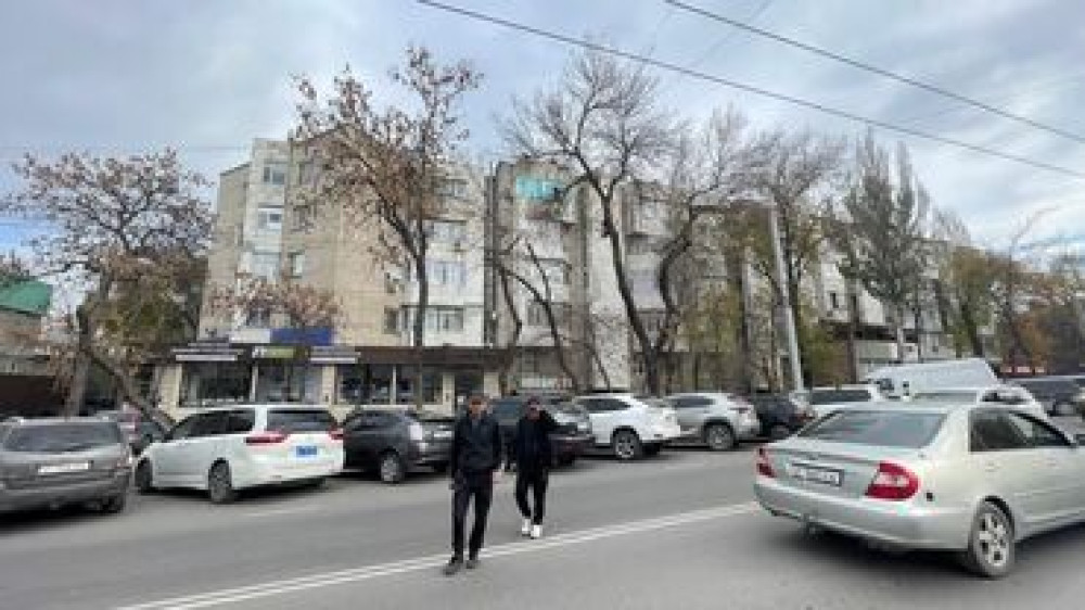 Выгодное предложение на против рынка «Таатан» ! Продаётся Бишкек - изображение 2