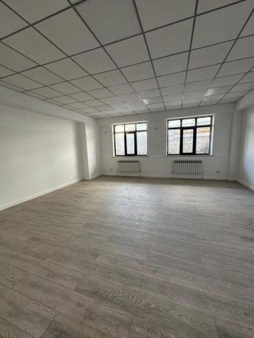 Продаю КОММЕРЧЕСКОЕ помещение ????Адрес: Баха/Магистраль ????️Серия: элитка Бишкек - сүрөт 2