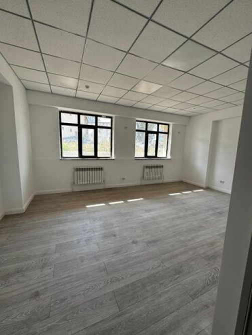 Продаю КОММЕРЧЕСКОЕ помещение ????Адрес: Баха/Магистраль ????️Серия: элитка Бишкек - сүрөт 1