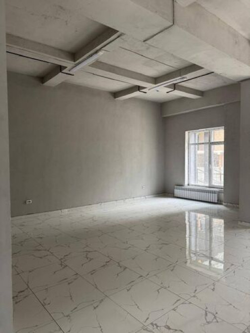 Срочно продаётся коммерческое помещение на 1ом этаже жилого комплекса Бишкек - сүрөт 2