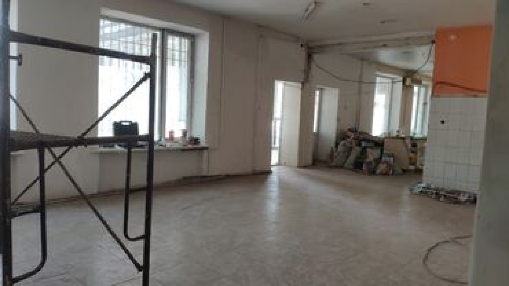 Срочно продается коммерческая недвижимость на первой линии ул.Жибек Bishkek - photo 3