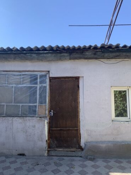 Сдаются времянка 3 комнаты, туалет на улице вода газ свет все есть Bishkek - photo 1