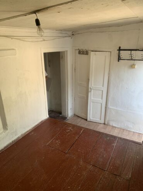 Сдаются времянка 3 комнаты, туалет на улице вода газ свет все есть Bishkek - photo 3