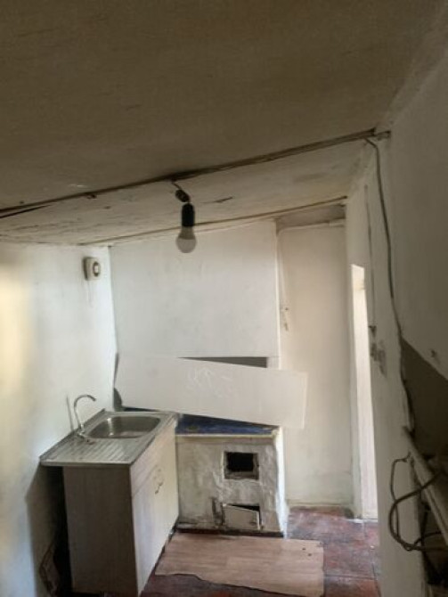 Сдаются времянка 3 комнаты, туалет на улице вода газ свет все есть Bishkek - photo 5