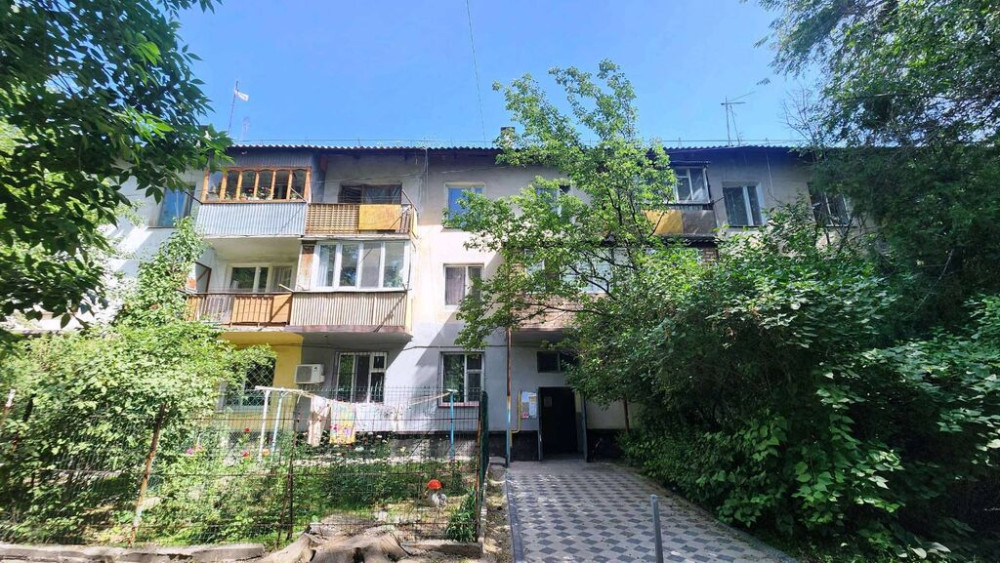 2 комнаты, 43 м², Индивидуалка, 3 этаж, Косметический ремонт Бишкек - изображение 1