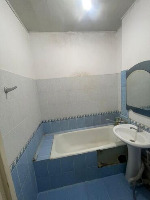2 комнаты, 52 м², 106 серия, 7 этаж, Косметический ремонт Bishkek - photo 2