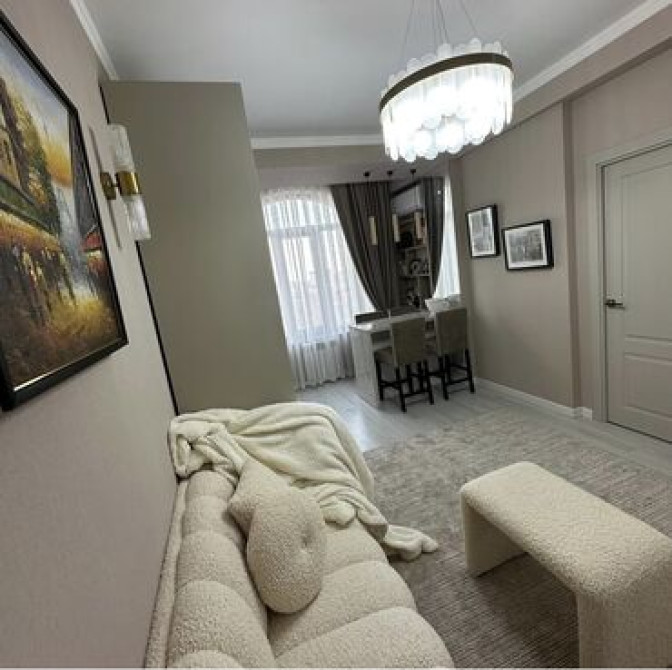 2 комнаты, 50 м², Элитка, 10 этаж, Дизайнерский ремонт Бишкек - изображение 4