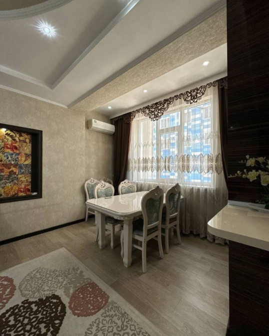 3 комнаты, 113 м², Элитка, 3 этаж, Евроремонт Бишкек - изображение 1