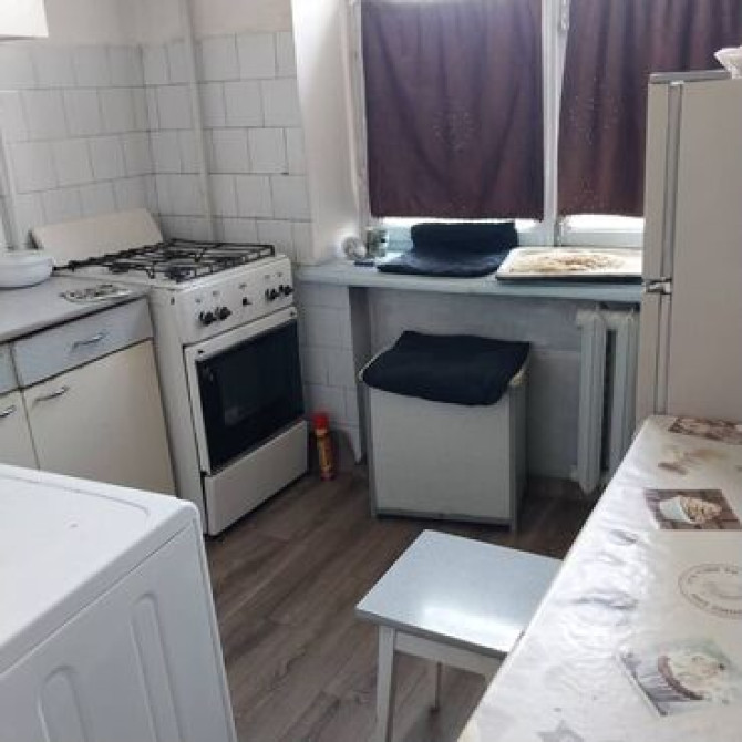 2 комнаты, 50 м², Индивидуалка, 3 этаж, Косметический ремонт Бишкек - изображение 3