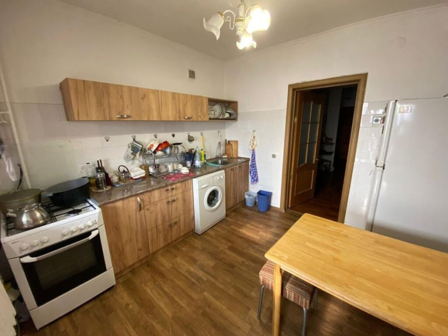 4 комнаты, 103 м², Элитка, 6 этаж, Старый ремонт Бишкек - сүрөт 1