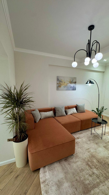 2 комнаты, 76 м², Элитка, 5 этаж, Дизайнерский ремонт Бишкек - изображение 1