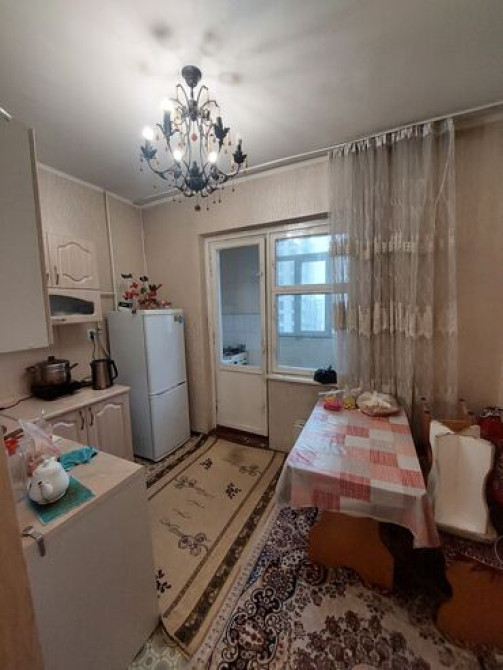 1 комната, 44 м², 106 серия, 8 этаж, Старый ремонт Бишкек - изображение 2