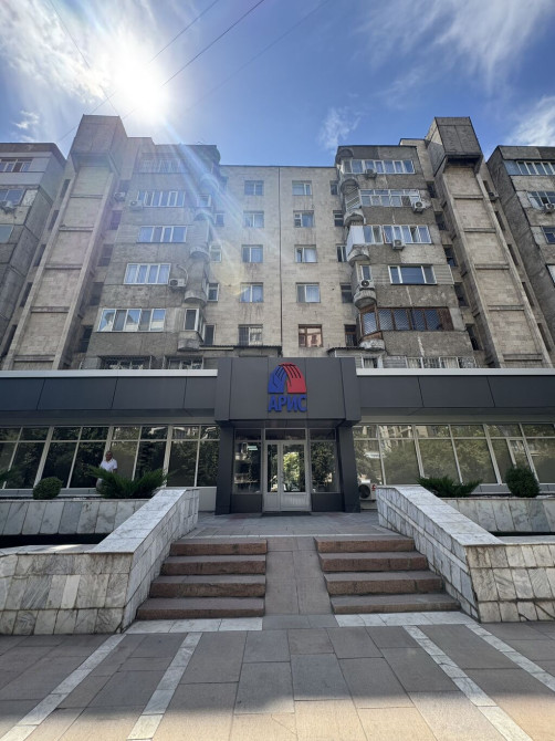 2 комнаты, 57 м², Индивидуалка, 5 этаж, Косметический ремонт Бишкек - изображение 1