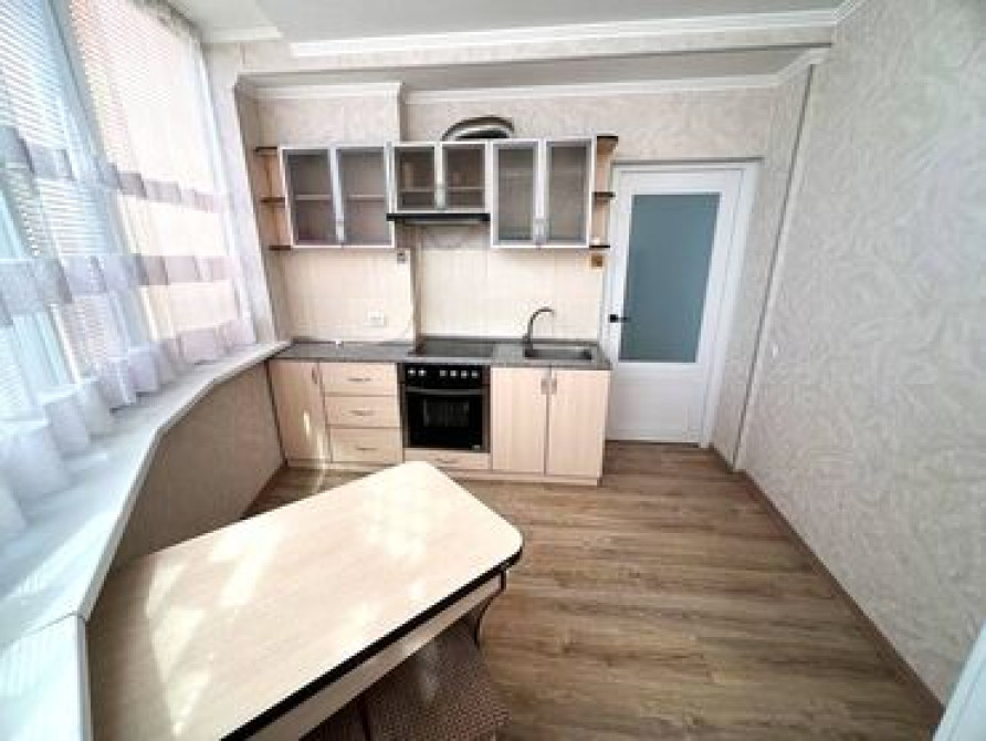 1 комната, 40 м², Индивидуалка, 10 этаж, Евроремонт Бишкек - сүрөт 4