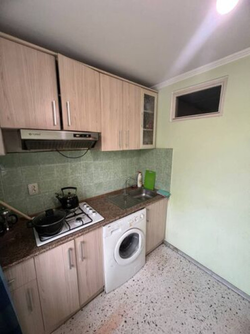 1 комната, 35 м², Индивидуалка, 4 этаж, Косметический ремонт Бишкек - изображение 3