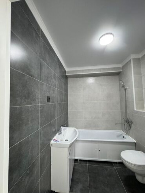 2 комнаты, 68 м², Индивидуалка, 8 этаж, Евроремонт Бишкек - изображение 8