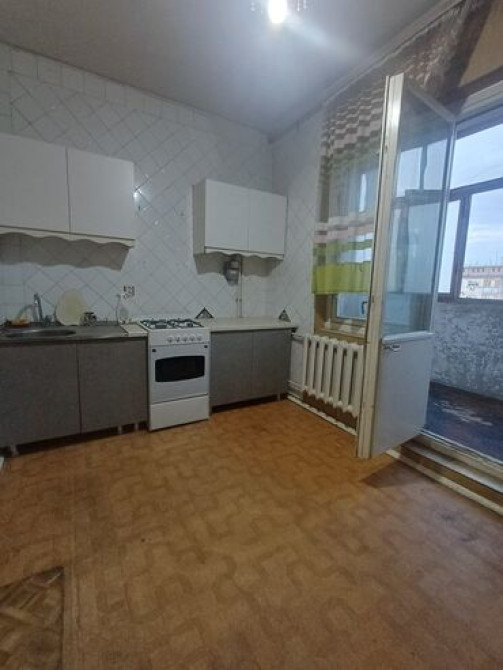 2 комнаты, 52 м², 106 серия, 9 этаж, Старый ремонт Бишкек - изображение 2