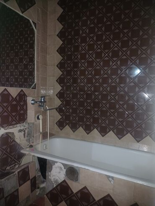 2 комнаты, 52 м², 106 серия, 9 этаж, Старый ремонт Бишкек - изображение 6