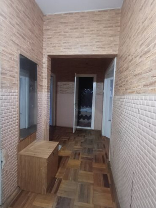 2 комнаты, 52 м², 106 серия, 9 этаж, Старый ремонт Бишкек - изображение 1