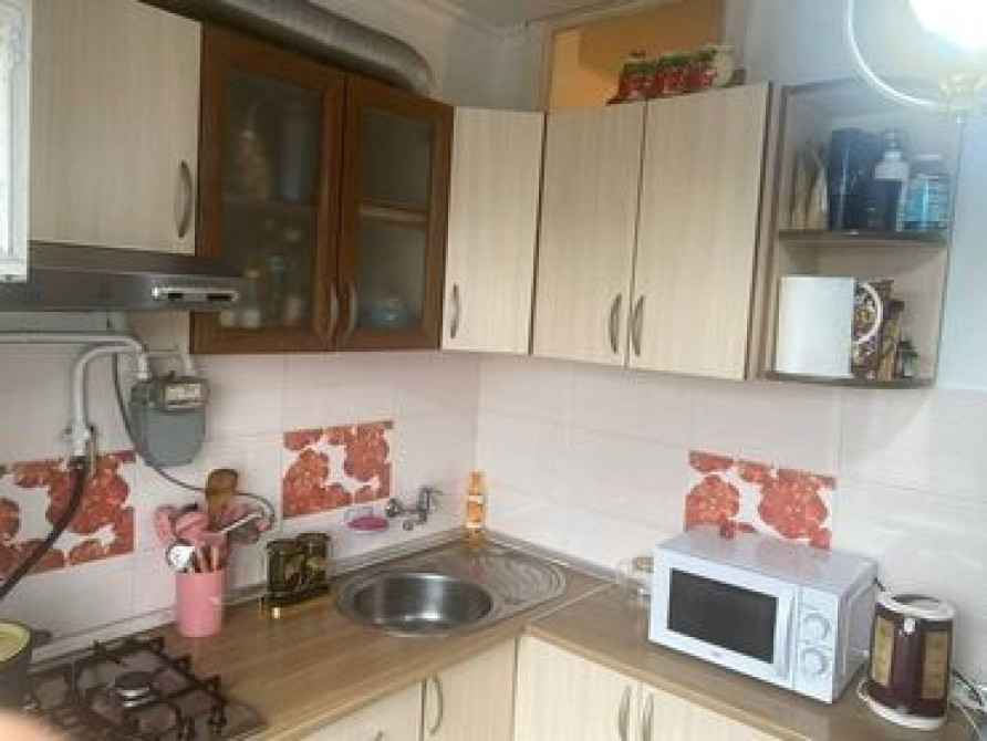 2 комнаты, 48 м², Индивидуалка, 5 этаж, Косметический ремонт Бишкек - изображение 3