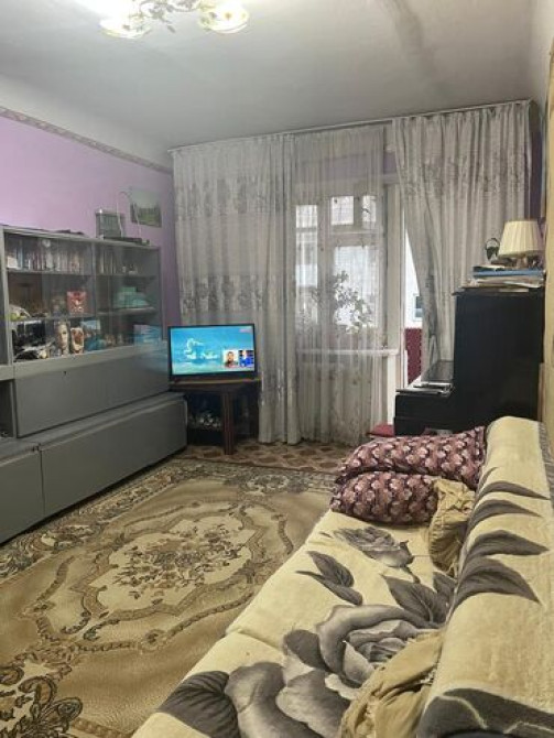 2 комнаты, 4 м², Индивидуалка, 3 этаж, Косметический ремонт Бишкек - изображение 1