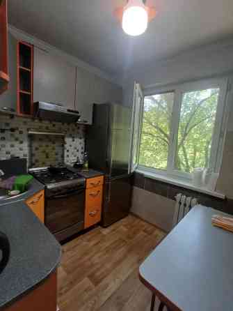 3 комнаты, 64 м², 104 серия, 4 этаж, Косметический ремонт Бишкек