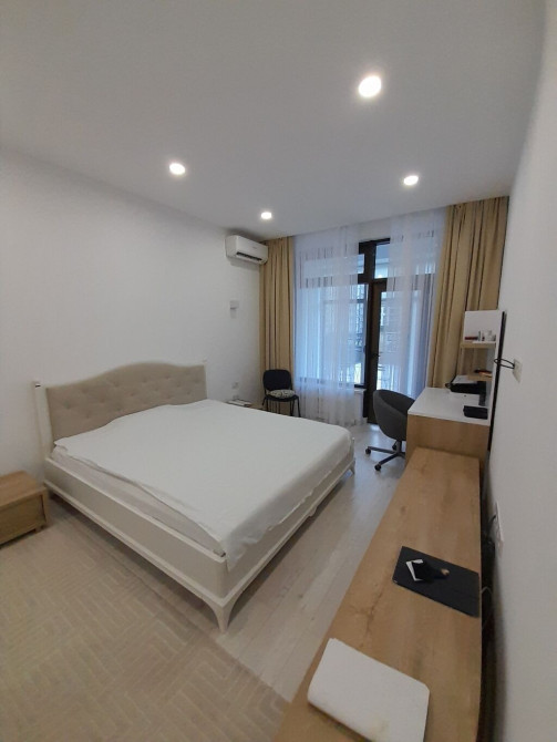 3 комнаты, 122 м², Элитка, 2 этаж, Евроремонт Бишкек - изображение 1