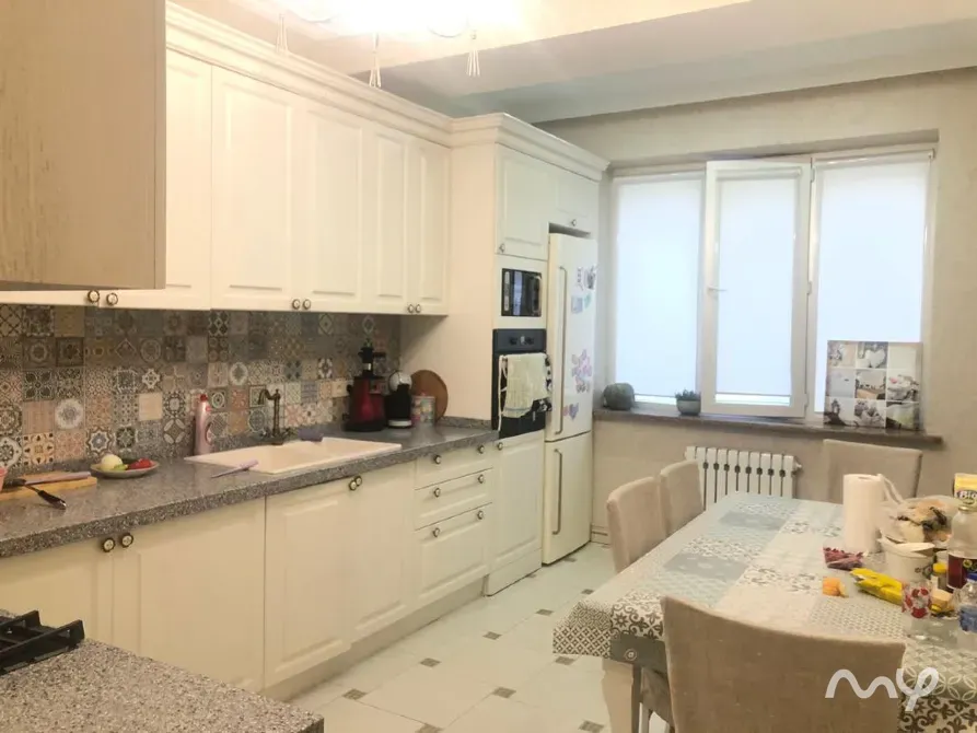 Продаю 3х комнатную квартиру в центре города, район: Вефа Бишкек - изображение 7