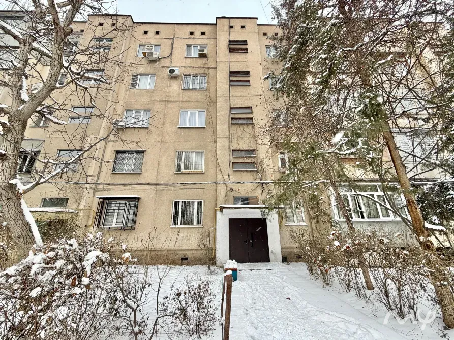 Продаю 2-комн. квартиру 105 серии в 10 микрорайоне Бишкек - изображение 7