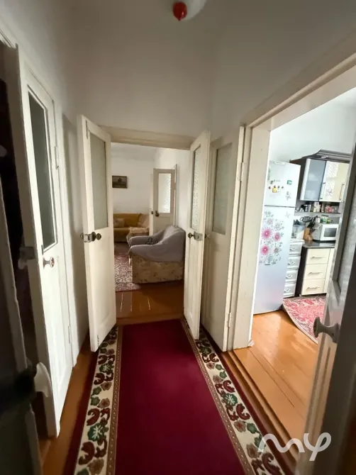 Продаю добротный дом в районе Коммунаров - участок 4.72сотки, 16.3х28 - общая площадь дома 62.7м2 - Бишкек - изображение 6