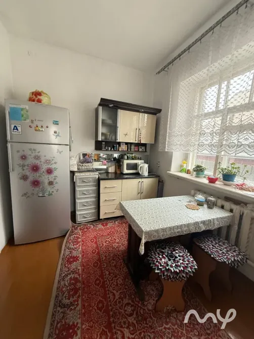 Продаю добротный дом в районе Коммунаров - участок 4.72сотки, 16.3х28 - общая площадь дома 62.7м2 - Бишкек - изображение 4