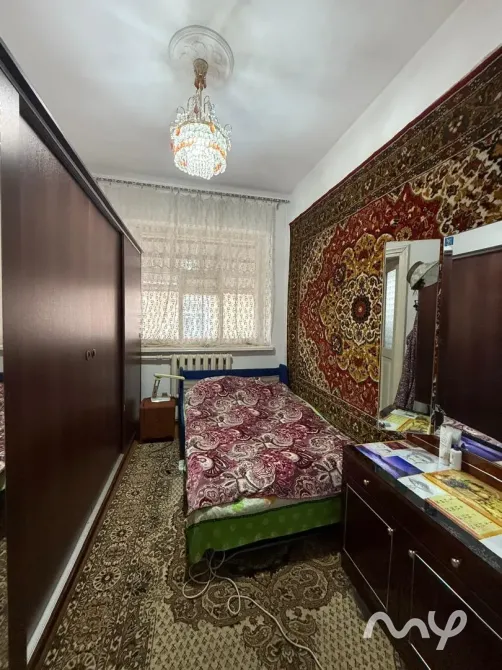 Продаю добротный дом в районе Коммунаров - участок 4.72сотки, 16.3х28 - общая площадь дома 62.7м2 - Бишкек - изображение 3