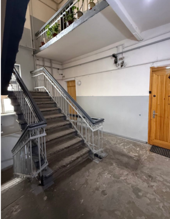 Продам 2 комнатную квартиру в районе Логвиненко/Жибе-Жолу Бишкек