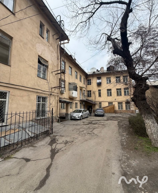 Продам 2 комнатную квартиру в районе Логвиненко/Жибе-Жолу Бишкек - изображение 3