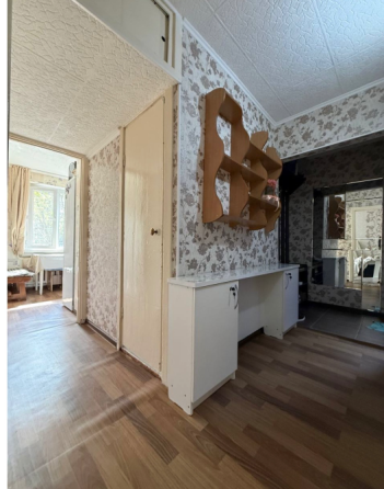 Продам 1 ком квартиру 104 серии в 10 мкр Бишкек