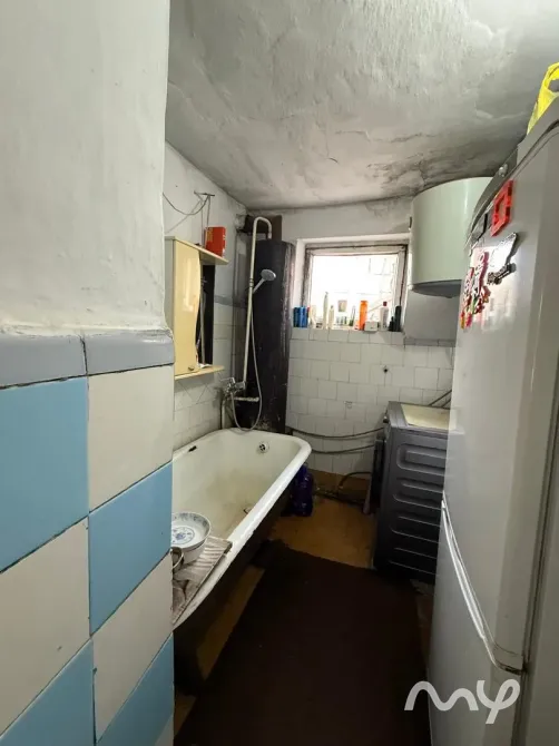 Продаю часть жилого дома - участок 4.2сотки, 14х32, угловой, Бакаева Bishkek - photo 4