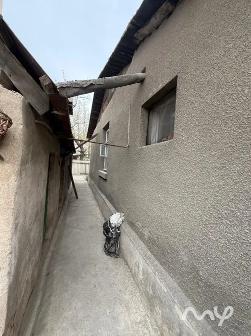 Продаю часть жилого дома - участок 4.2сотки, 14х32, угловой, Бакаева Bishkek - photo 3