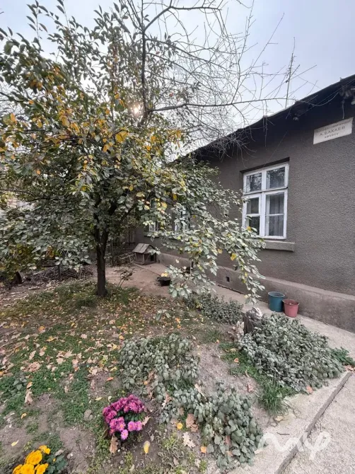Продаю часть жилого дома - участок 4.2сотки, 14х32, угловой, Бакаева Bishkek - photo 7