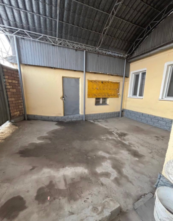 Продаётся дом в районе Кызыл-Аскер, по ул. Джамгерчинова, 1-я линия. Участок — 4 сотки Бишкек