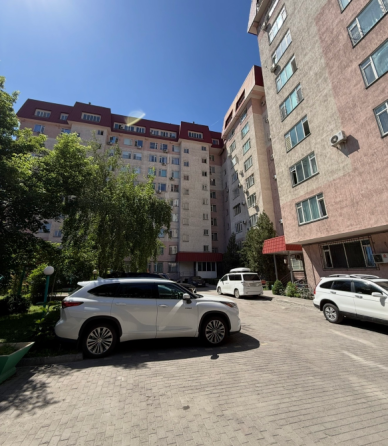 Продам 3 комнатную квартиру , в районе пр-т Чуй/Манаса Бишкек