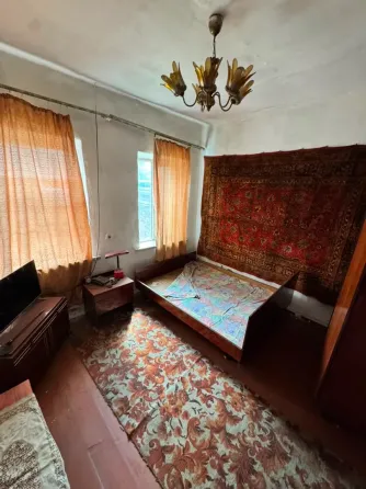 Продаётся полдома  Район Фучика / Пригородное  Адрес: ул. Алданский, 23  Участок: 3, 40 со Бишкек