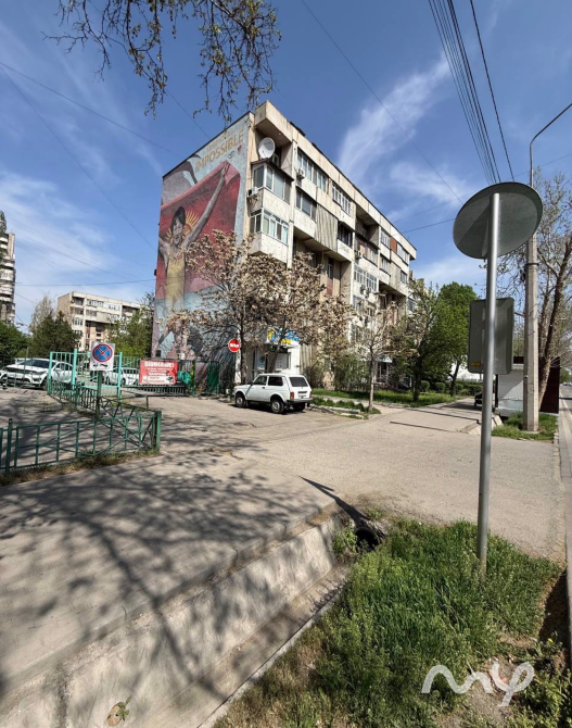 Продам 3 ком кв (2-ух уров) Советская/Токтогула Бишкек - изображение 1