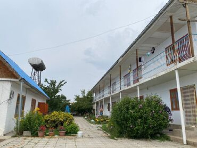 ???? Продается просторный коттедж на берегу Иссык-Куля, село Тамчы! ???? ???? Бишкек - изображение 2