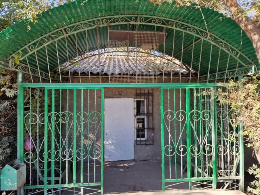 Продается отдельно стоящее здание в районе улиц: Советская/Киргизская/ Bishkek - photo 1