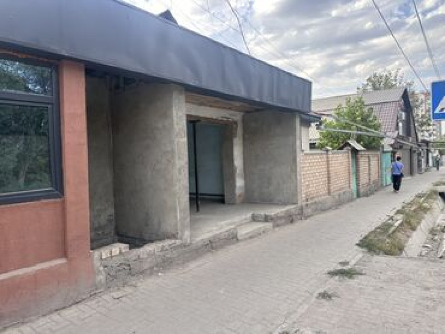 Сдаю Офис, 20 м², В частном доме, 1 линия Бишкек - сүрөт 3